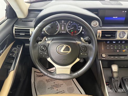 Used 2015 Lexus IS 250 RWD image 10
