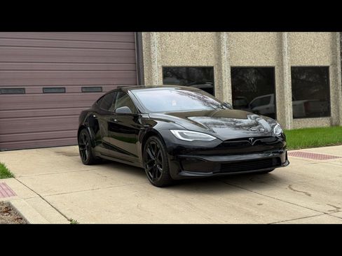Used 2021 Tesla Model S Plaid image 1