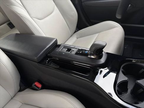 Certified 2023 Toyota Prius Limited FWD image 15
