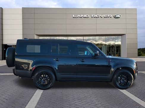 New 2026 Land Rover Defender 130 S image 4