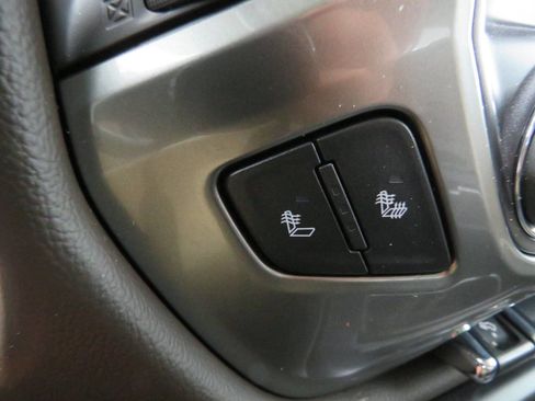 Used 2018 Chevrolet Silverado 1500 LT w/ Texas Edition image 25