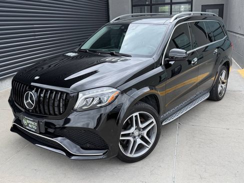 Used 2017 Mercedes-Benz GLS 550 4MATIC image 2