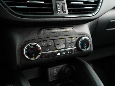 Used 2023 Ford Escape ST-Line AWD/4WD image 27