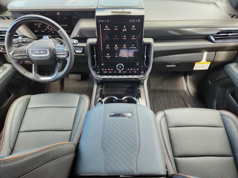New 2026 GMC Yukon AT4 w/ AT4 Premium Plus Package AWD/4WD image 13