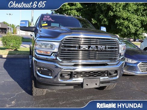 Used 2023 RAM 2500 Laramie AWD/4WD image 4
