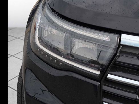 New 2025 Ford Explorer Active w/ Active Comfort Package image 15