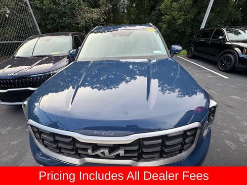Certified 2024 Kia Telluride S w/ S Sunroof Package FWD image 10