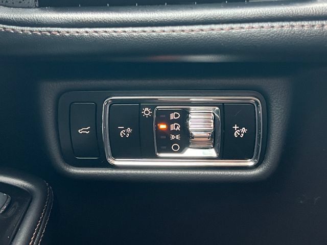 Used 2023 Lincoln Aviator AWD w/ Premium Package image 20