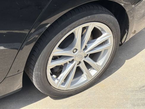 Used 2023 Cadillac CT4 Luxury w/ Sun And Sound Package RWD image 4