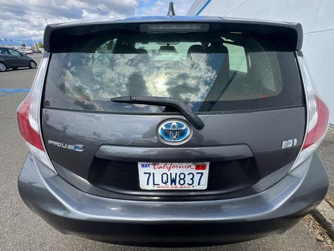 Used 2015 Toyota Prius C Two FWD image 5
