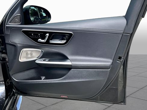 Used 2024 Mercedes-Benz C 300 Sedan image 27
