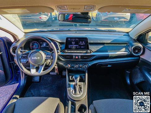 Used 2022 Kia Forte LXS FWD image 16