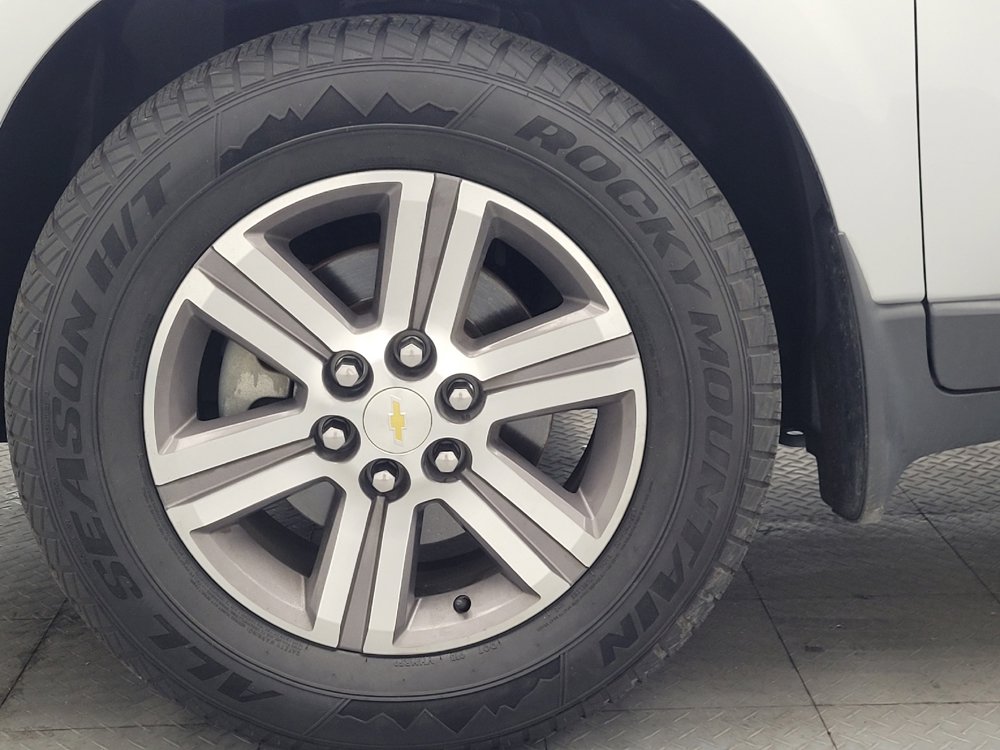 Used 2017 Chevrolet Traverse LT FWD image 31