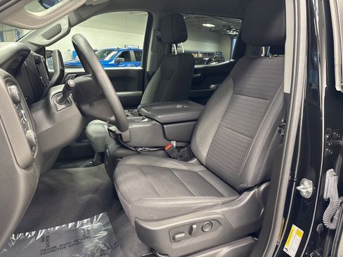 Used 2023 Chevrolet Silverado 1500 Custom image 9