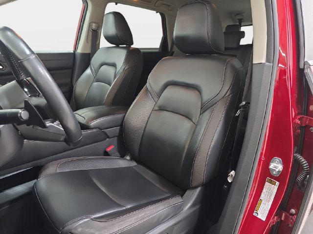 Used 2023 Nissan Pathfinder SL AWD/4WD image 14