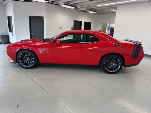 Used 2023 Dodge Challenger R/T Scat Pack w/ Plus Package RWD image 11