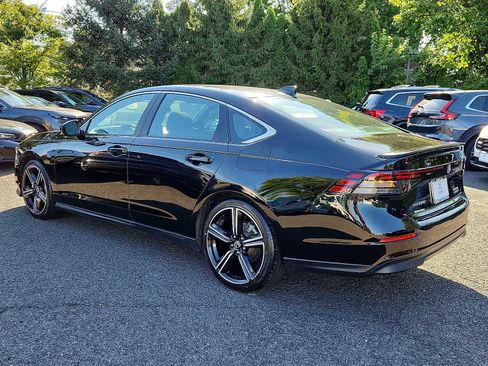 Certified 2023 Honda Accord Sport image 4