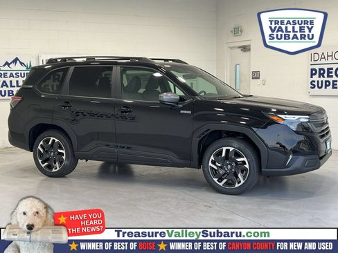 Used 2026 Subaru Forester Premium AWD/4WD image 1