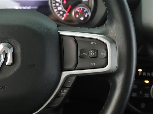 Used 2022 RAM 1500 Big Horn AWD/4WD image 9