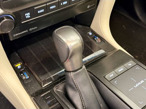 Used 2022 Lexus GX 460 Premium w/ Premium Package AWD/4WD image 18
