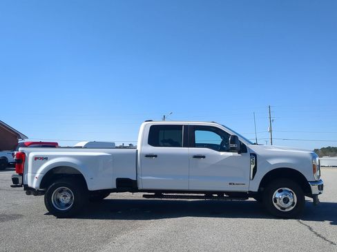 Certified 2025 Ford F350 XL w/ 360-Degree Camera Package image 2