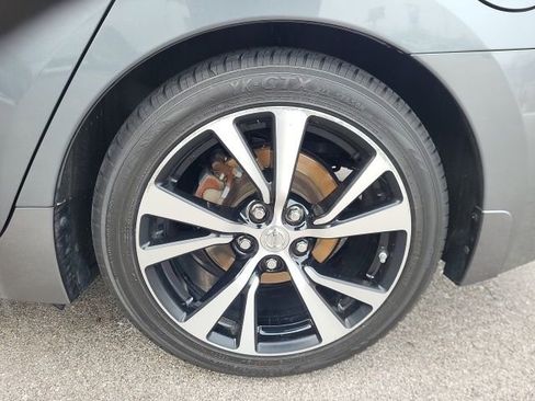 Used 2018 Nissan Maxima Platinum image 18