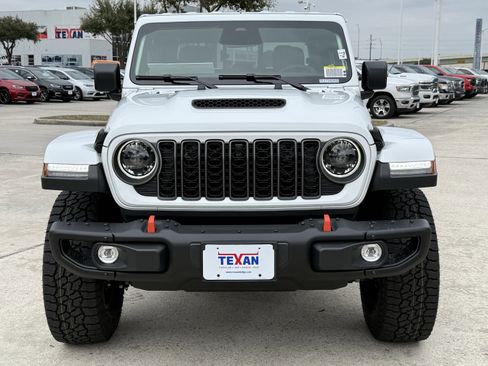 New 2026 Jeep Gladiator Mojave AWD/4WD image 7
