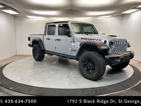 Used 2022 Jeep Gladiator Mojave w/ LED Lighting Group image 7