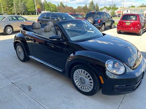 Used 2015 Volkswagen Beetle 1.8T FWD image 50