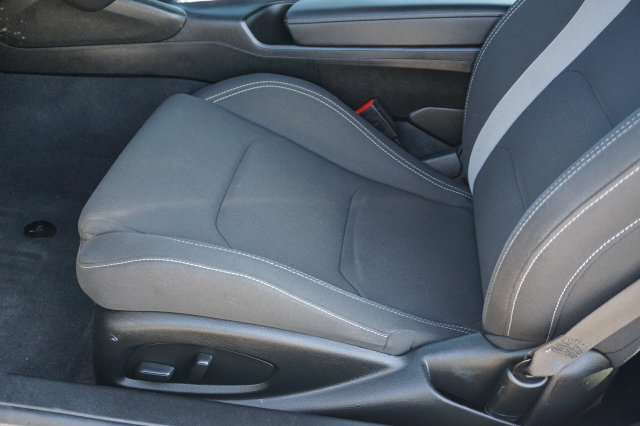Used 2023 Chevrolet Camaro LT RWD image 13