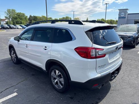 Certified 2025 Subaru Ascent Premium w/ Popular Package #2 AWD/4WD image 5