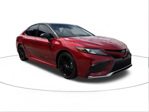 Used 2024 Toyota Camry XSE w/ Navigation Package FWD image 1