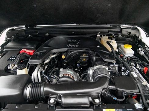 Used 2019 Jeep Wrangler Unlimited Sport S image 10