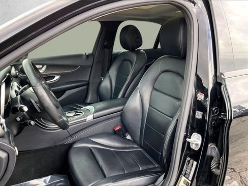 Used 2017 Mercedes-Benz C 300 Sedan image 27