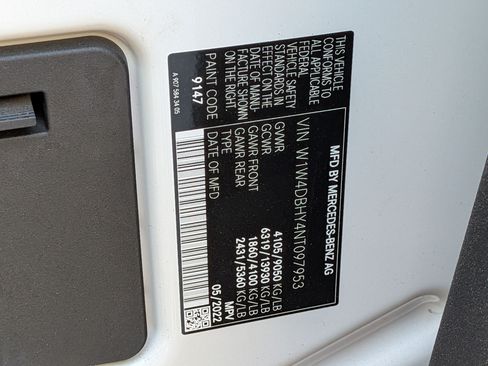 Used 2022 Mercedes-Benz Sprinter 2500 image 25
