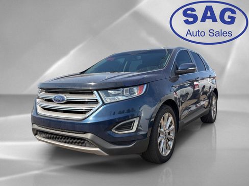 Used 2017 Ford Edge Titanium w/ Equipment Group 301A FWD image 4
