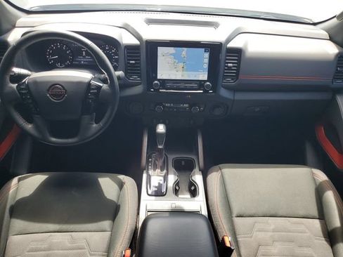 Used 2022 Nissan Frontier Pro-X RWD image 3