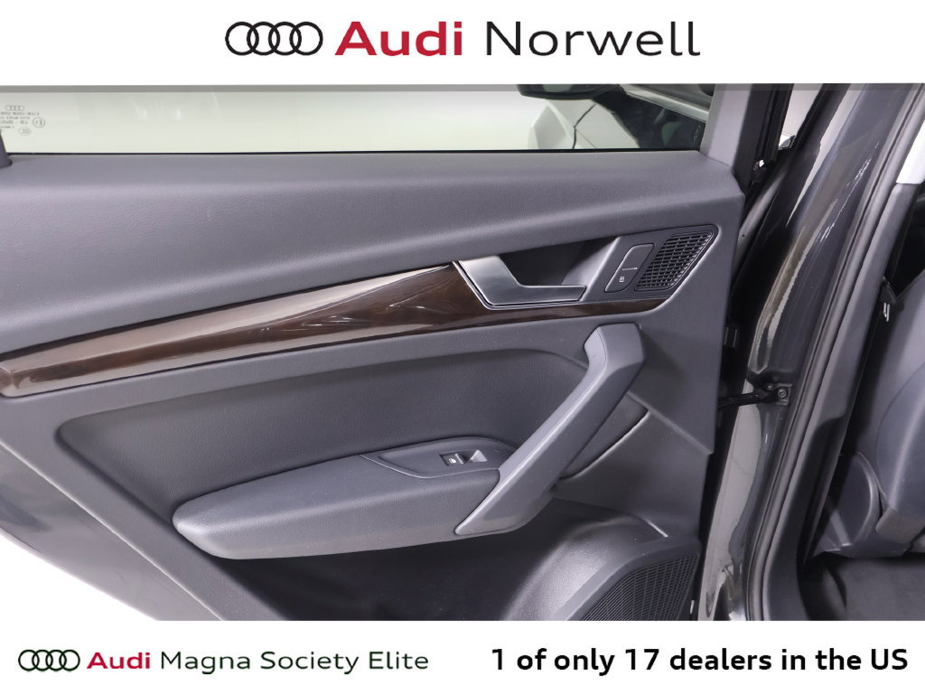 Used 2018 Audi Q5 2.0T Premium Plus w/ Premium Plus Package AWD/4WD image 22