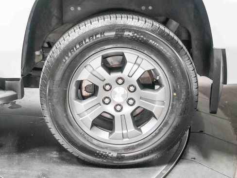 Used 2019 Chevrolet Tahoe LS RWD image 10