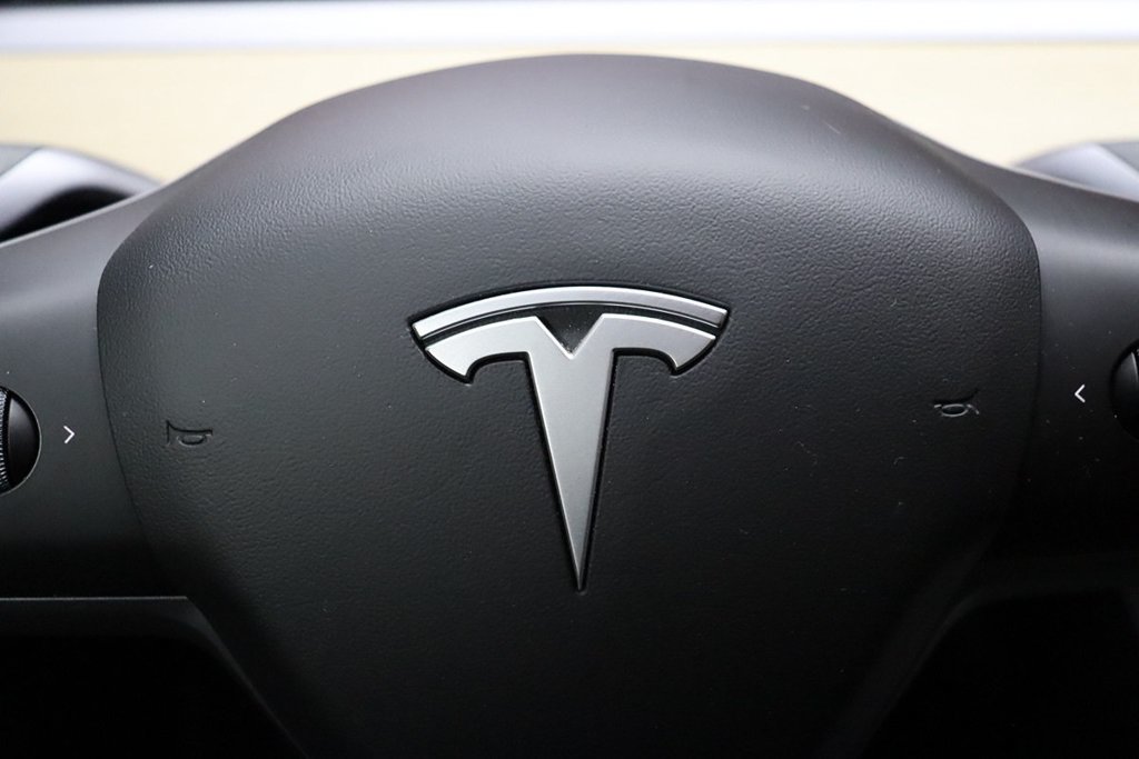 Used 2023 Tesla Model 3 Standard Range RWD image 36
