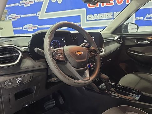 Used 2025 Chevrolet TrailBlazer LT image 16