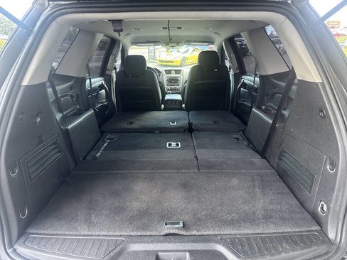 Used 2013 GMC Acadia SLE AWD/4WD image 7