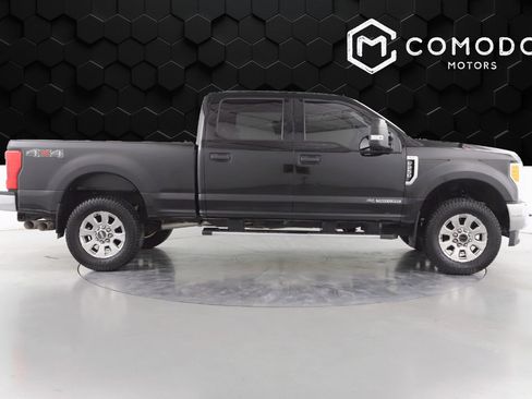 Used 2017 Ford F250 XLT w/ Snow Plow Prep Package image 2