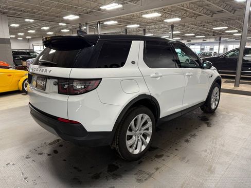 Used 2023 Land Rover Discovery Sport SE image 4