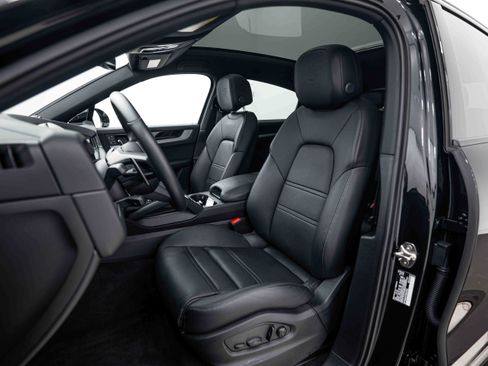Certified 2026 Porsche Cayenne Coupe AWD/4WD image 5