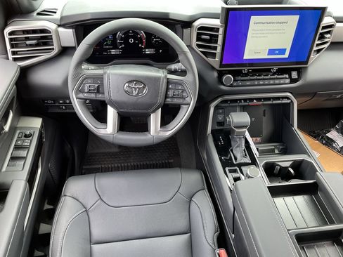 New 2026 Toyota Tundra Limited AWD/4WD image 10
