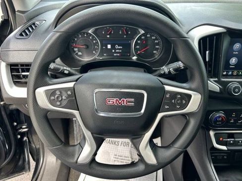 Used 2024 GMC Terrain SLE w/ Driver Convenience Package FWD image 16