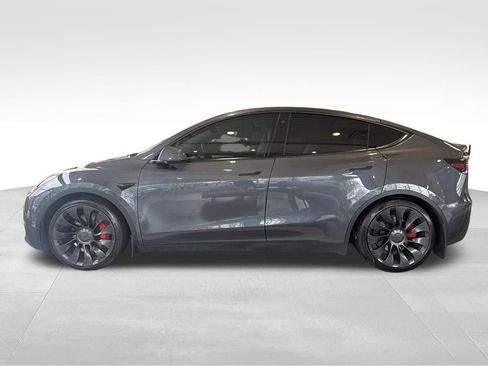 Used 2022 Tesla Model Y Performance image 7