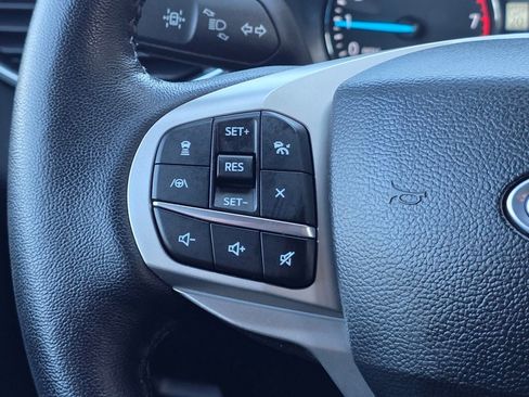 Used 2023 Ford Explorer XLT w/ Equipment Group 202A image 19