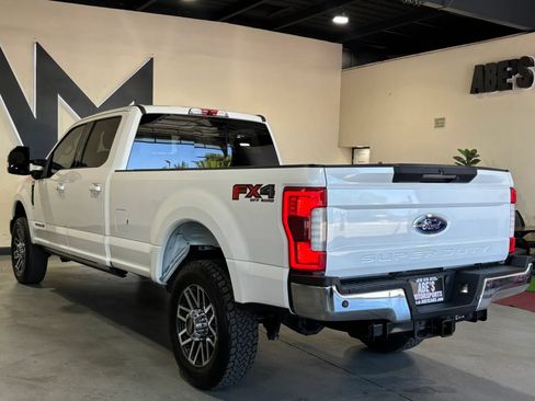 Used 2019 Ford F350 Lariat AWD/4WD image 6